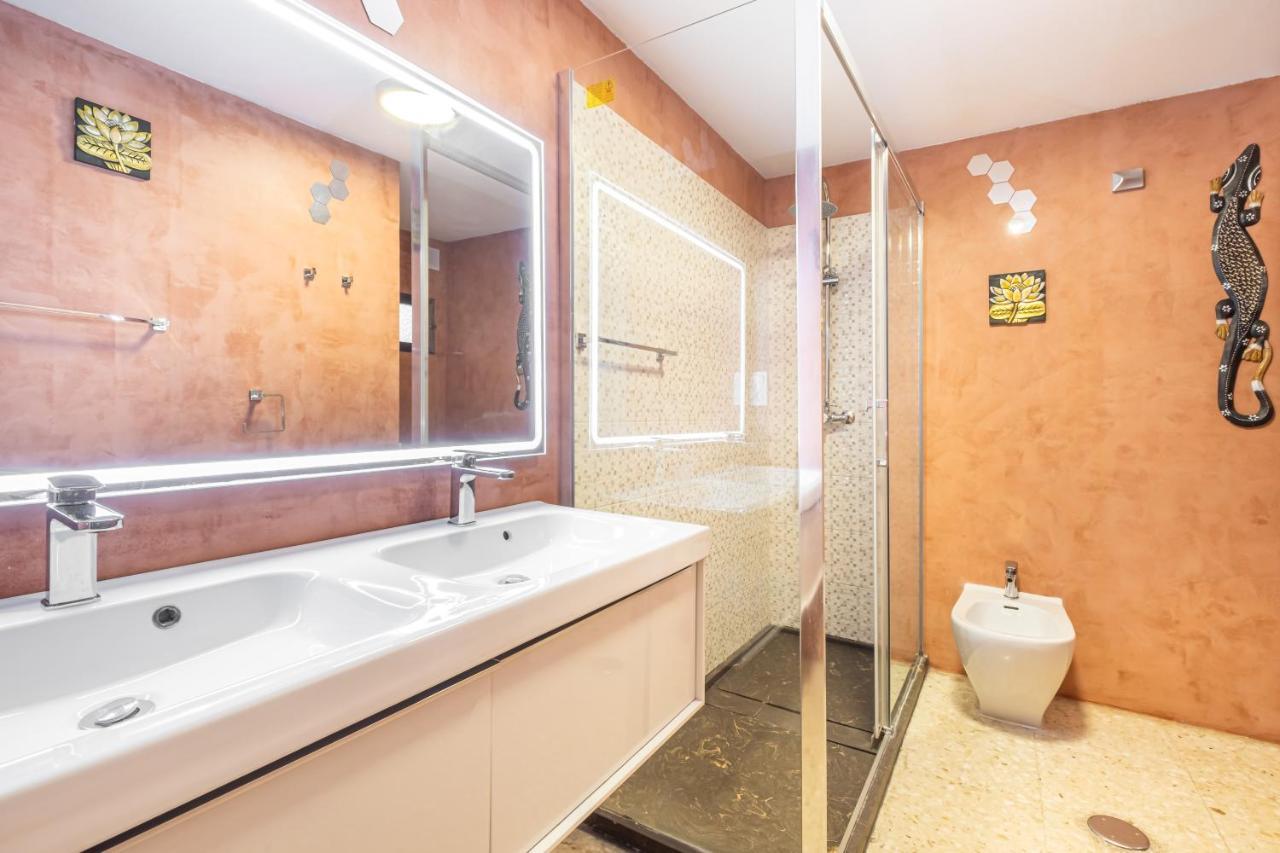 Lux Center 5-D Lägenhet Benidorm Exteriör bild